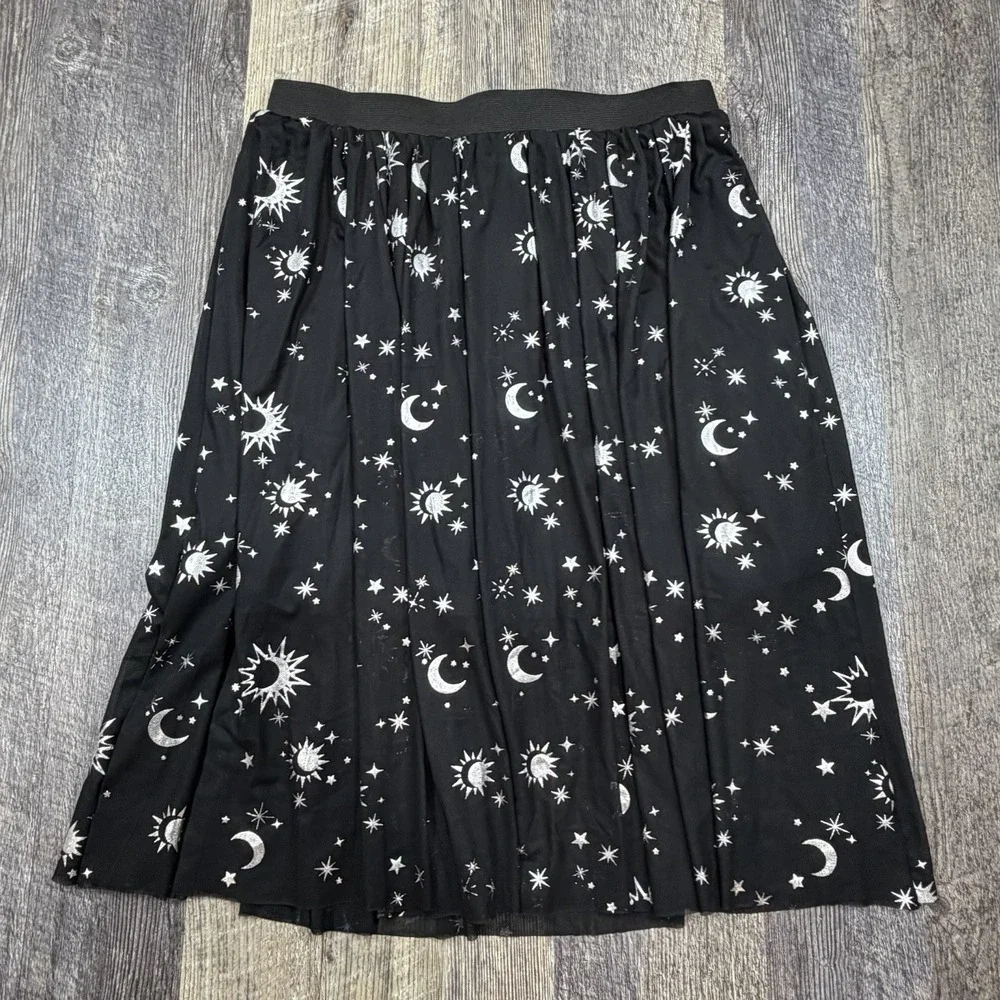 Hot Topic Women's Black‎ Celestial Pleated Midi Skirt Sun Moon Stars Size Small